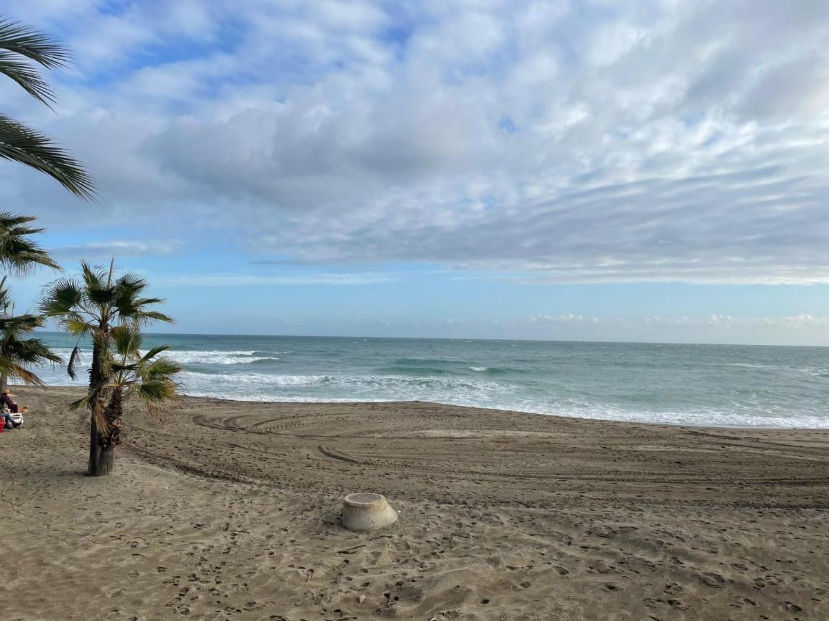 Beachfront 1Br Apartment In Center Of Marbella! Kültér fotó