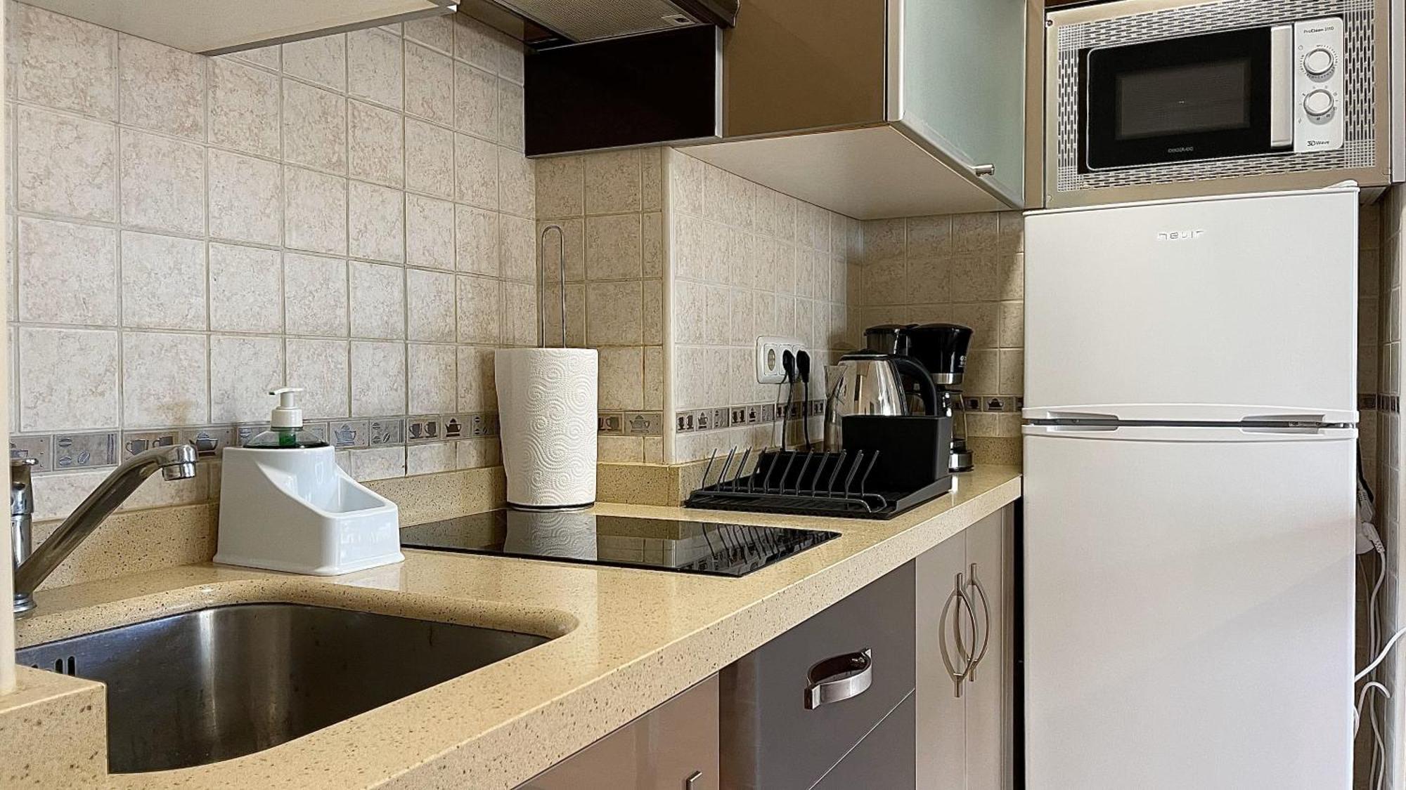 Beachfront 1Br Apartment In Center Of Marbella! Kültér fotó