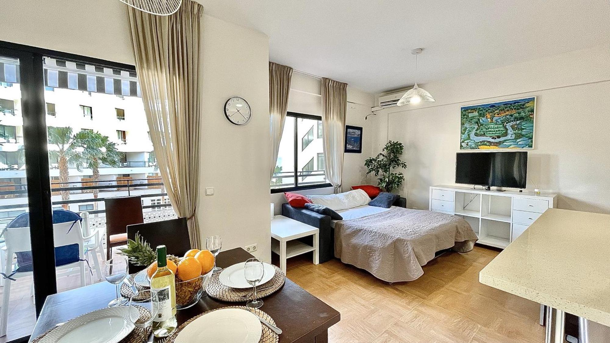 Beachfront 1Br Apartment In Center Of Marbella! Kültér fotó